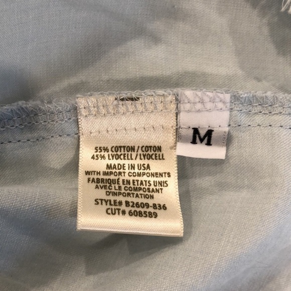 Bella Dahl revolve blue denim lightweight sleeveless top SZ M distressed edging - Picture 8 of 9